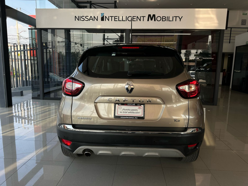 Renault Captur  5 pts. Iconic, TA, piel, GPS, RA-18 2022